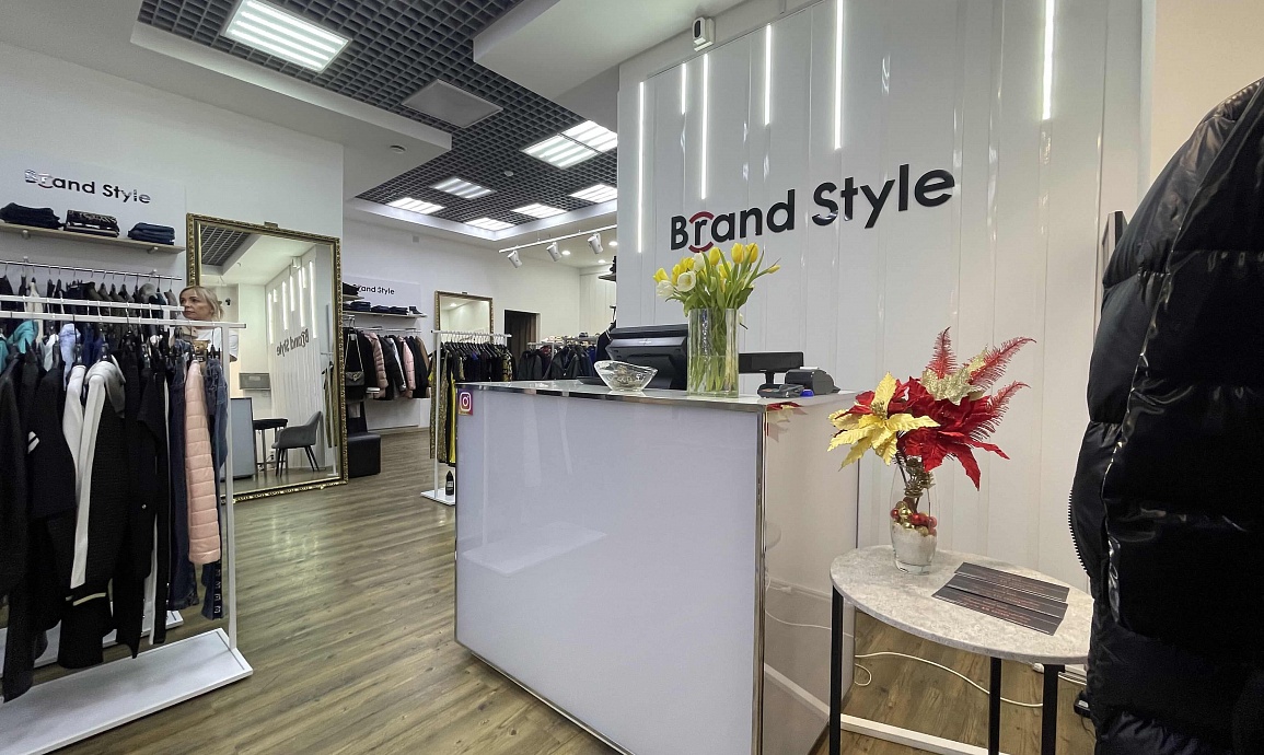Отдел итальянской одежды "Brand Style"
